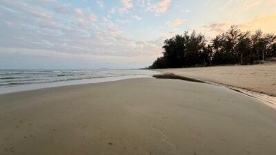 beach_and_desertic_bay_ban_krut_thailand