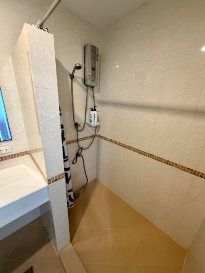 shower_bedroom_flat_for_rent_ban_krut